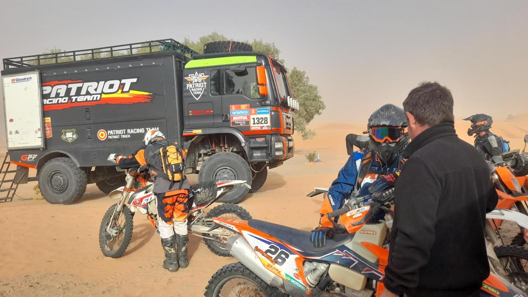Luxury Trek Desert Camp Мерцуга Екстериор снимка