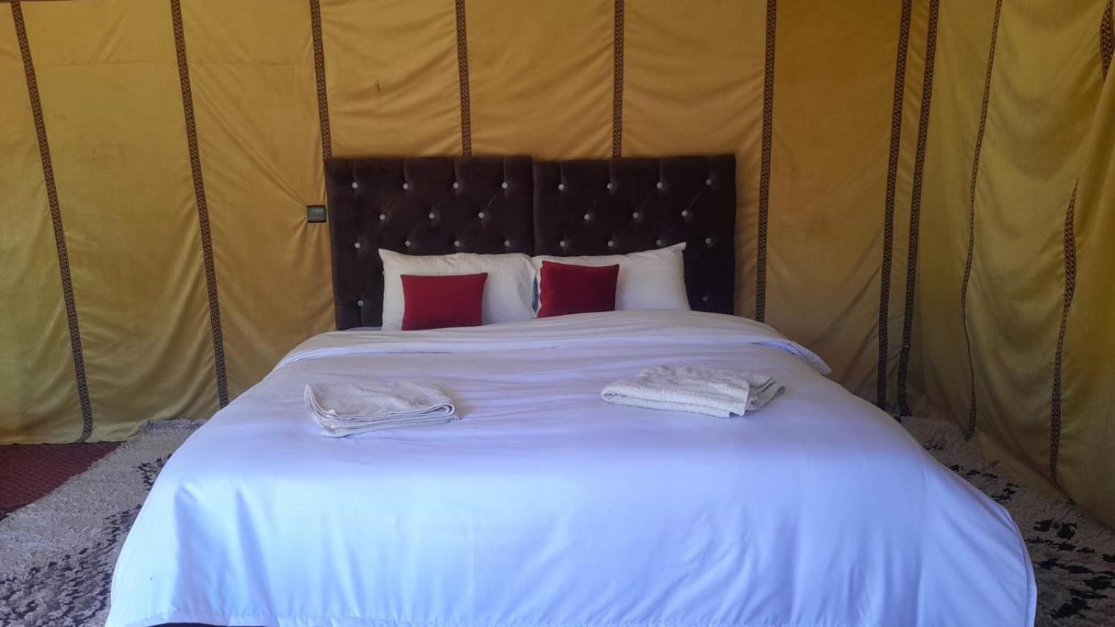 Luxury Trek Desert Camp Мерцуга Екстериор снимка