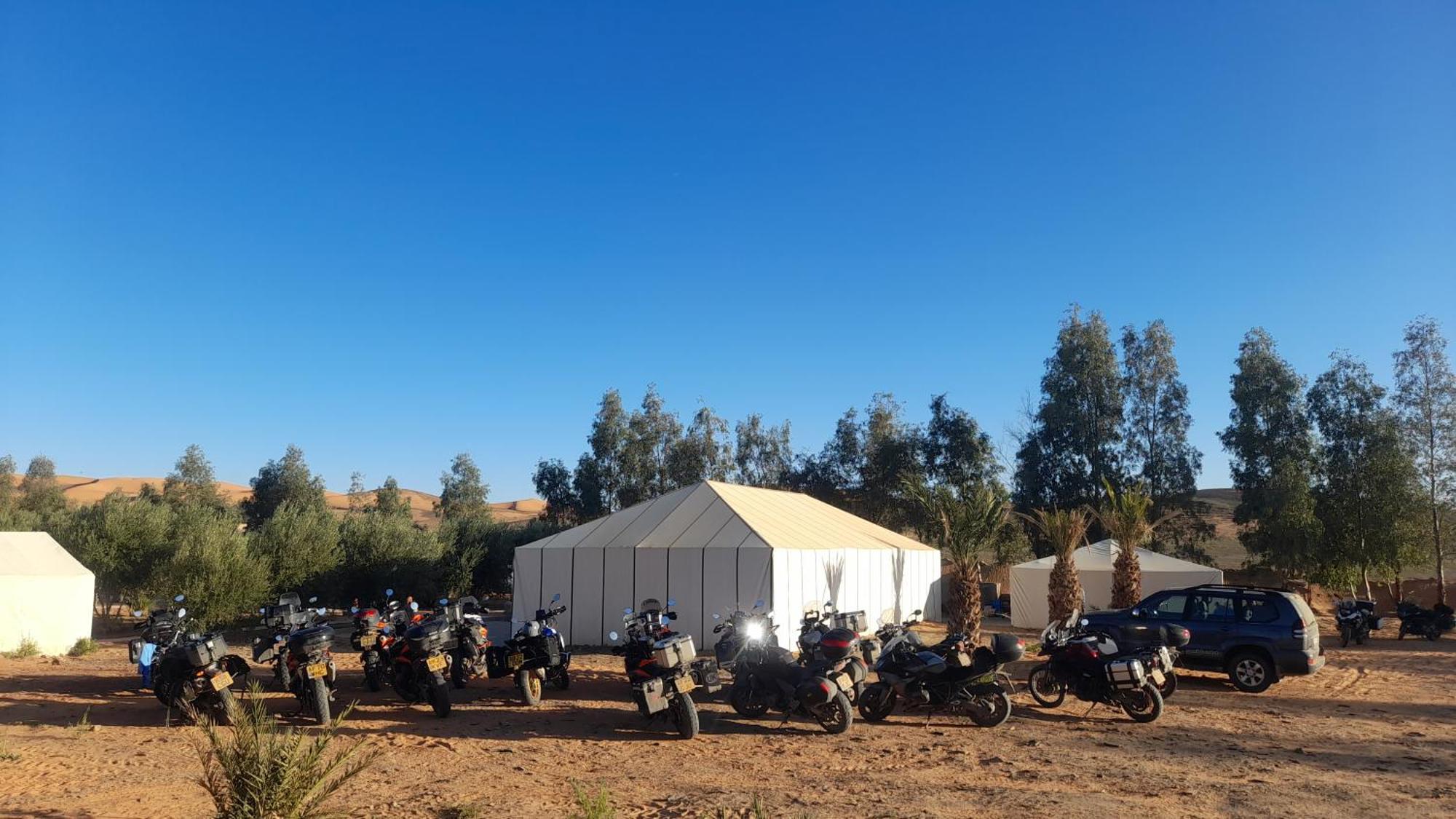 Luxury Trek Desert Camp Мерцуга Екстериор снимка